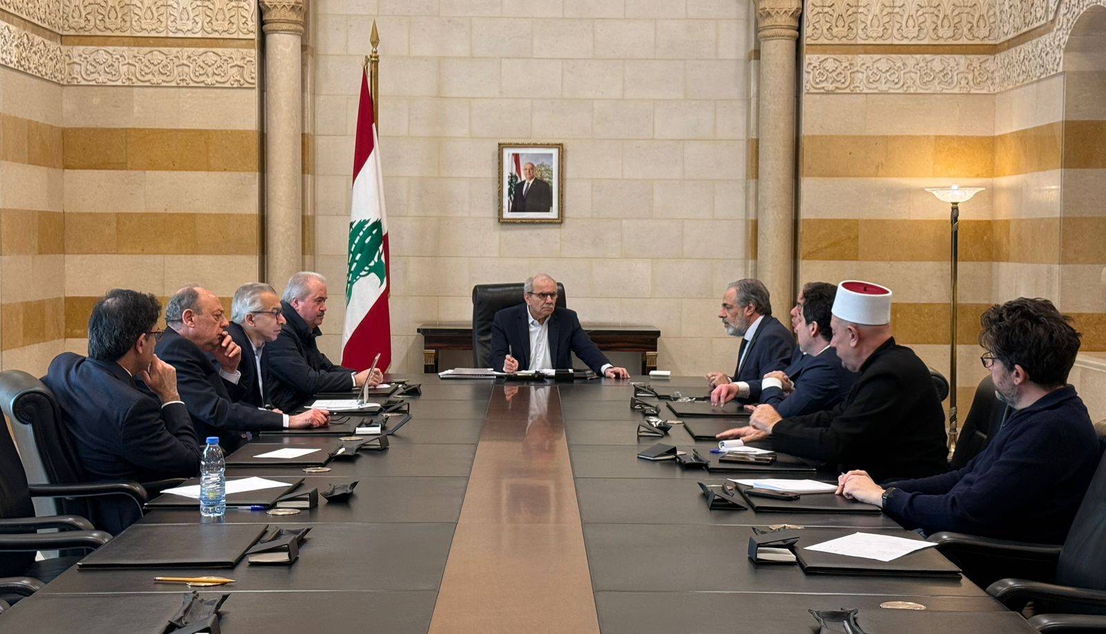 سلام يلتقي نقابة مستوردي المواد الغذائية: الأسواق مستمرة بشكل طبيعي
