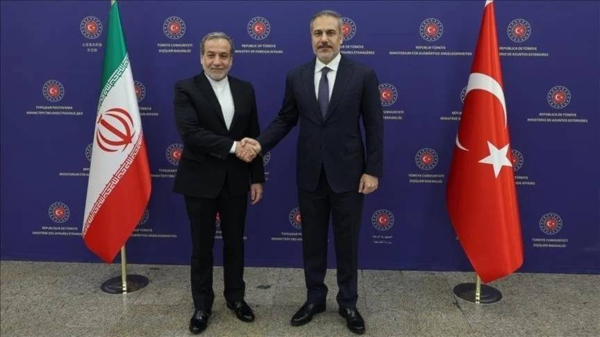 اتصال بين عراقجي وفيدان.. طهران تنفي إطلاق نيران باتجاه تركيا