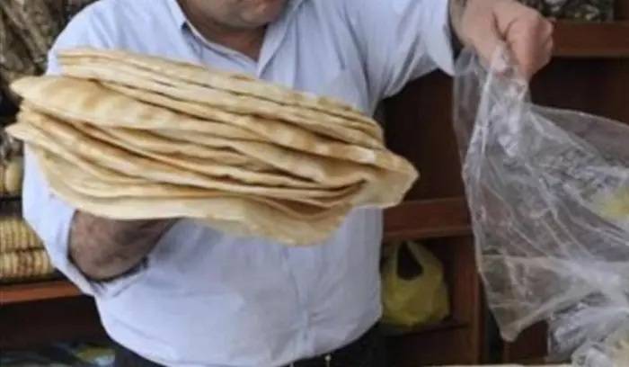 وزارة الاقتصاد ترفع سعر ربطة الخبز