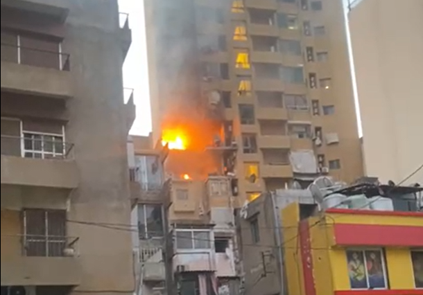 يالفيديو... جيش الاحتلال يستهدف شقة في عائشة بكار