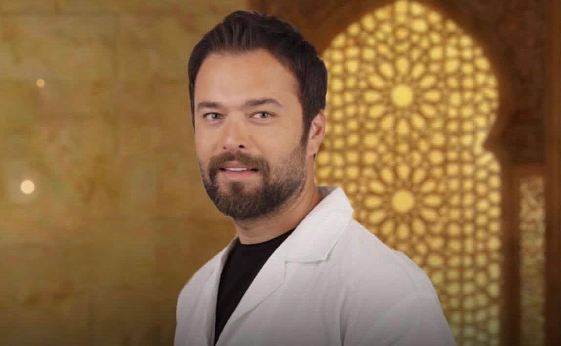 عبد الحميد الحج يفتح “الباب 13” على حوارات صادقة…عندما يكون المقدم نفسه فقط