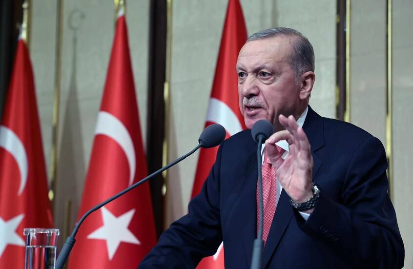 أردوغان يحذر من توسيع الحرب في الشرق الأوسط ويؤكد وحدة المسلمين