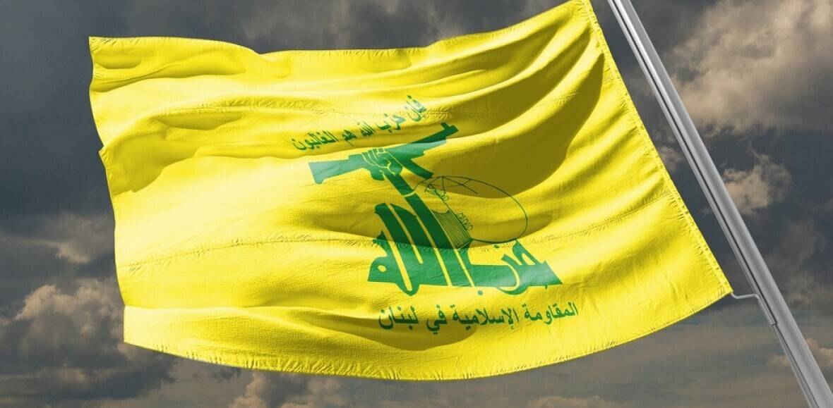بالفيديو - مشاهد استهداف قاعدة الرملة جنوب تل ابيب