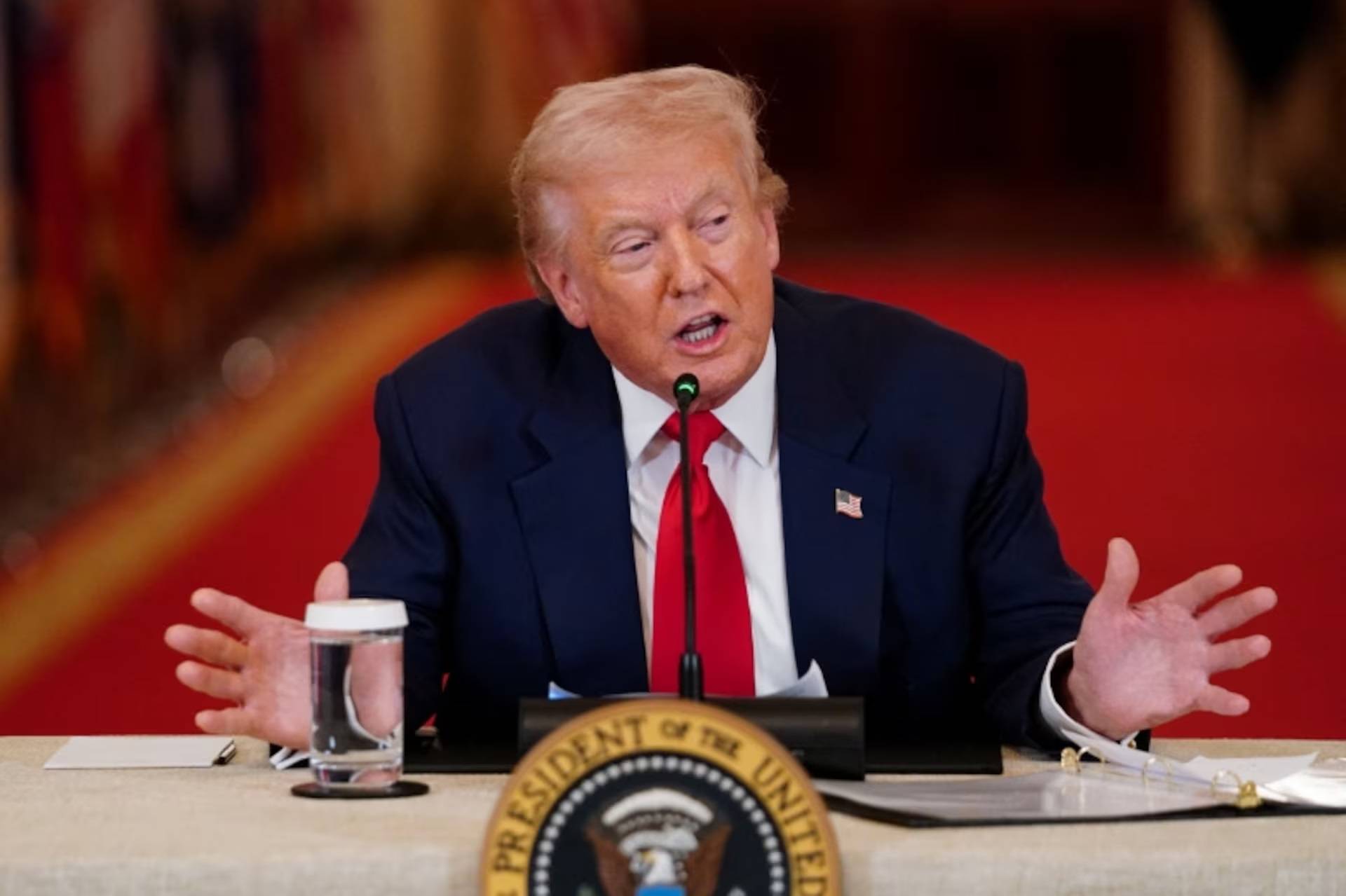 ترامب: ايران هزمت بالكامل