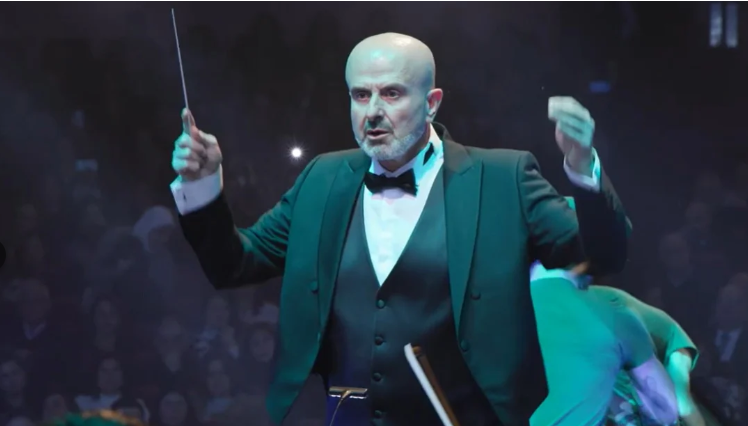 بعد نجاح Le Grand Spectacle… طوني مخّول يهدي لبنان والجيش مقطوعتين موسيقيتين وطنيتين