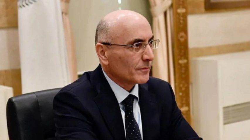 الحجار يدين غارة صيدا: خرق للقانون الدولي!
