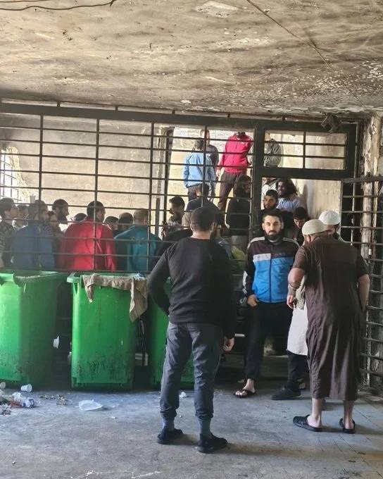 لبنان يبدأ تنفيذ اتفاقية تسليم السجناء السوريين إلى سوريا