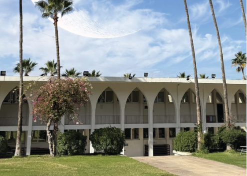 جامعة رفيق الحريري تجدد التزامها الانساني في عيد الفطر