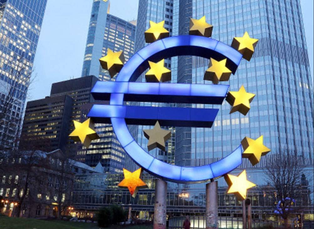 الأسهم الأوروبية تتراجع مع توقع رفع الفائدة