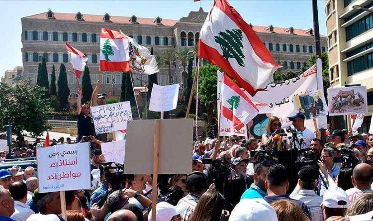 روابط القطاع العام تدعو للوحدة وتسريع تنفيذ زيادة الرواتب