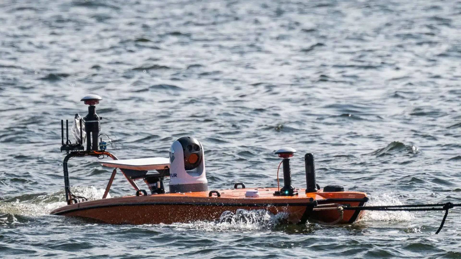 تطور في الحرب البحرية... زوارق اميركية مسيرة في "هرمز"