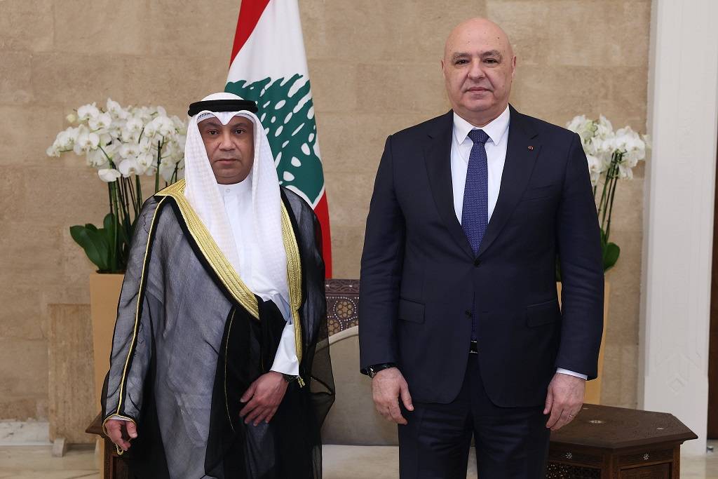 عون تسلم اوراق اعتماد سفراء أذربيجان والكويت وأستراليا