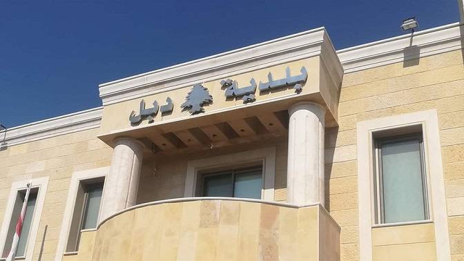 بلدية دبل تستنكر تفجير الاحتلال للمنازل: لن نتخلى عن وطننا