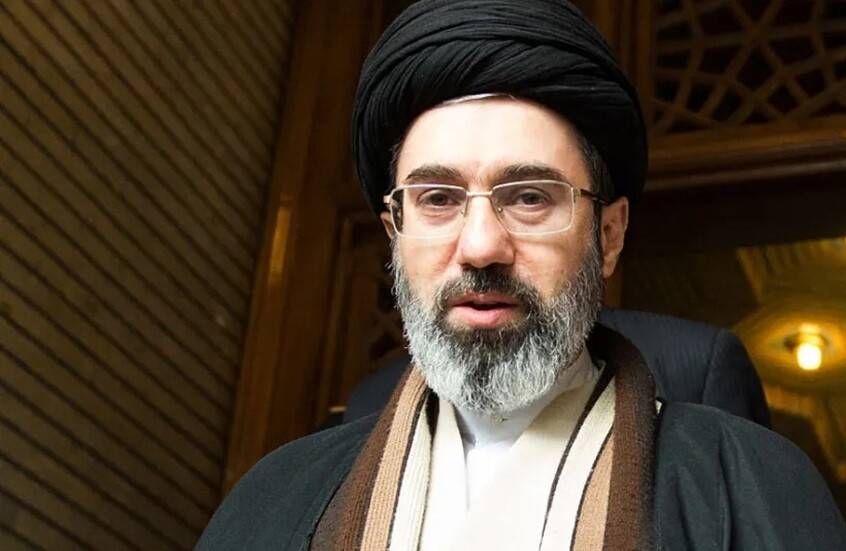 رسالة من السيد مجتبى الخامنئي للشيخ قاسم...ماذا جاء فيها؟