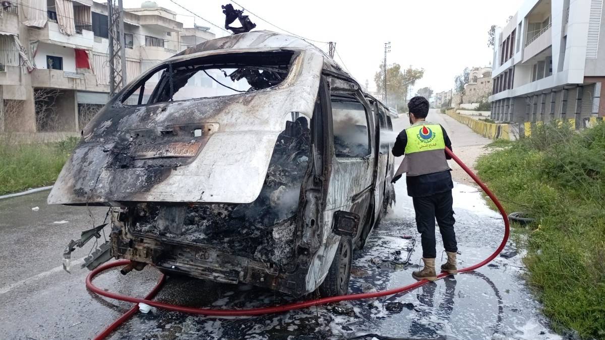 استهداف "فان" وسيارة على طريق معروب