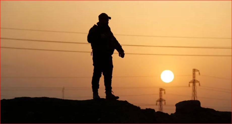 الحشد الشعبي: مقتل عنصر بغارة على مقره في الأنبار