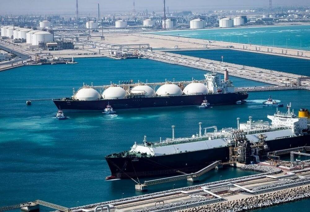 ناقلتا غاز قطريتان تتجهان لعبور مضيق هرمز منذ اندلاع الحرب