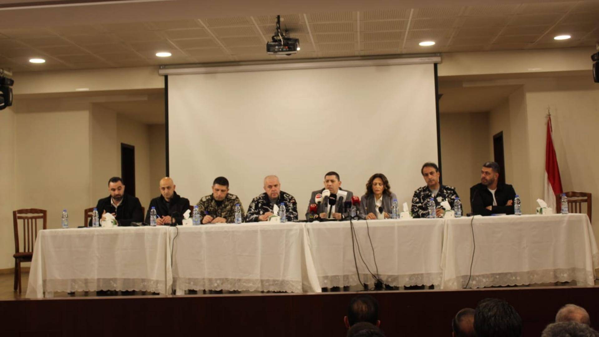 المكاوي يبحث مع الأجهزة الأمنية والبلديات خطة التعامل مع الأزمة الراهنة