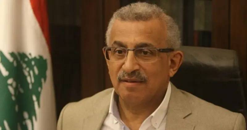 سعد يتفقد مركزًا للنازحين في صيدا ويقدّم التعازي لعائلة شهيدتين