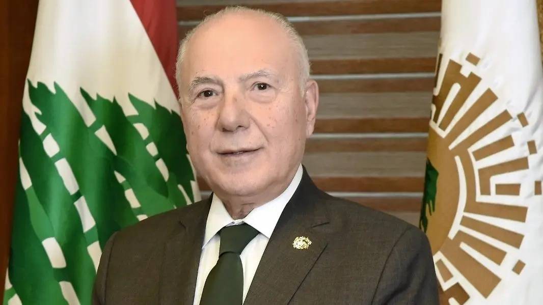 دبوسي يهنئ بعيد الفصح