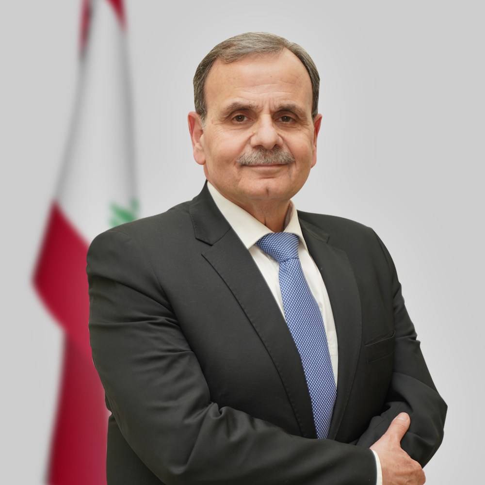 البزري يتابع ملف رفع سقوف السحوبات