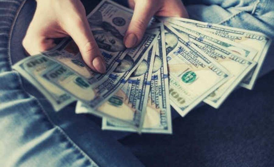 تفاؤل أميركي ـ إيراني يهبط بالدولار إلى أدنى مستوى منذ آذار