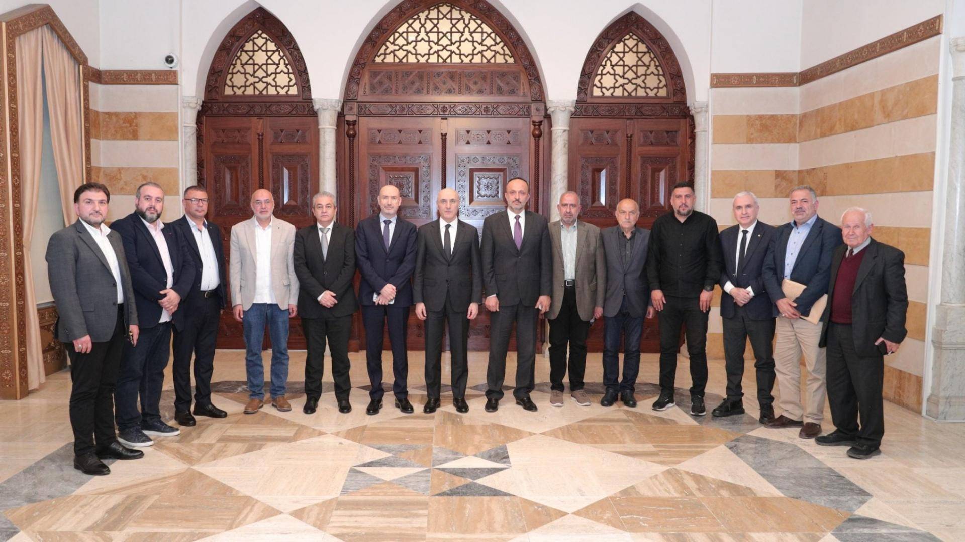الحجار: الدولة لن تتخلى عن الجنوب وتعمل لبسط سلطتها