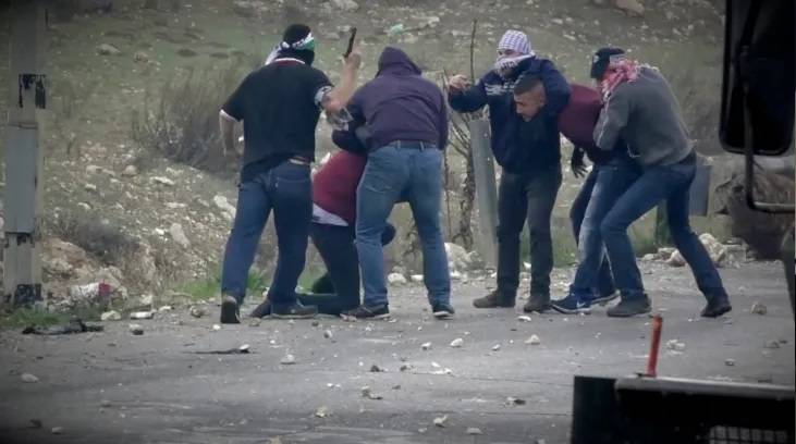 فصائل وعشائر غزة تسقط الحماية عن عملاء الاحتلال