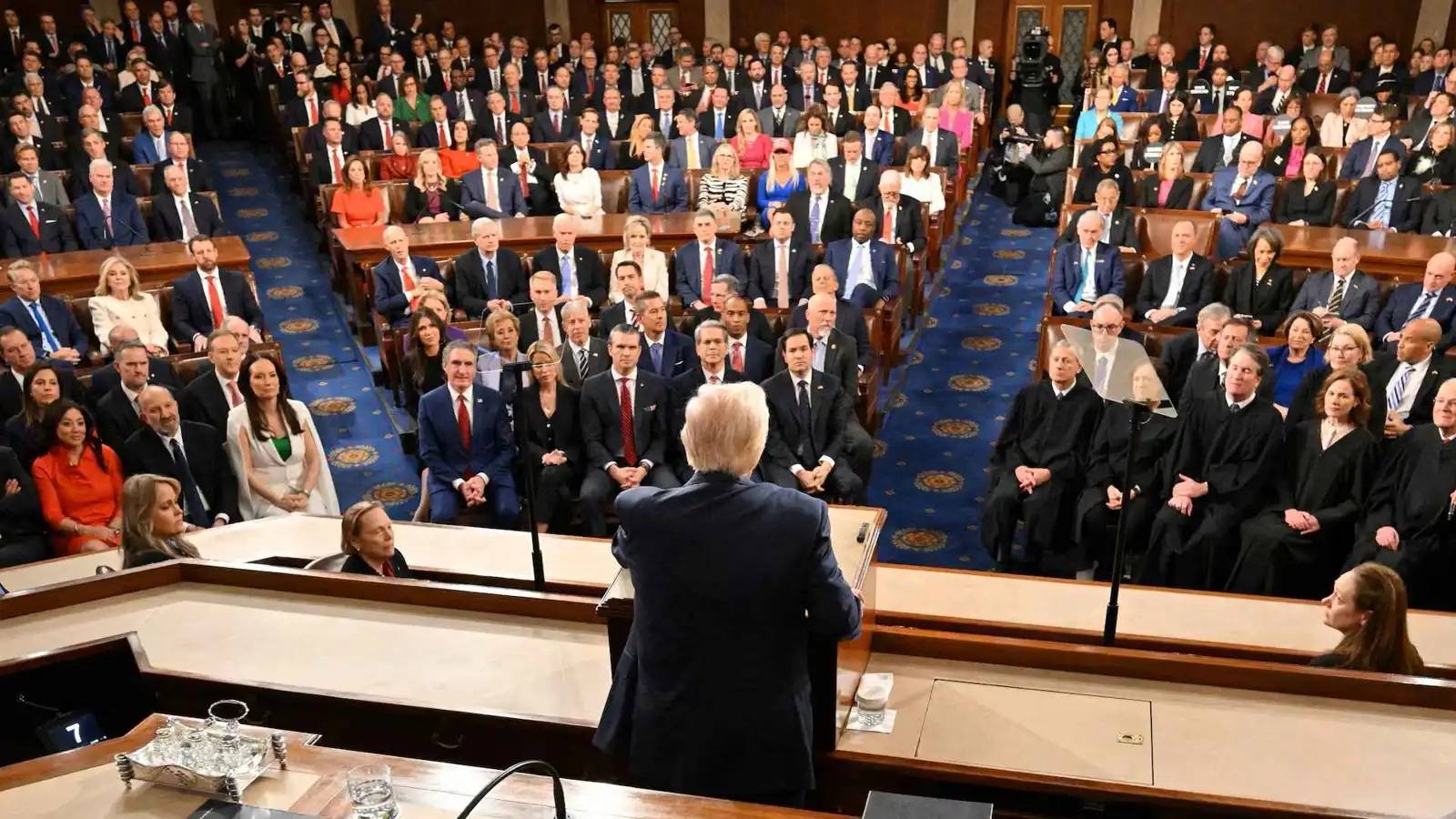 مهلة الـ60 يوماً تتضاءل.. ترامب أمام أزمة دستورية بسبب الحرب