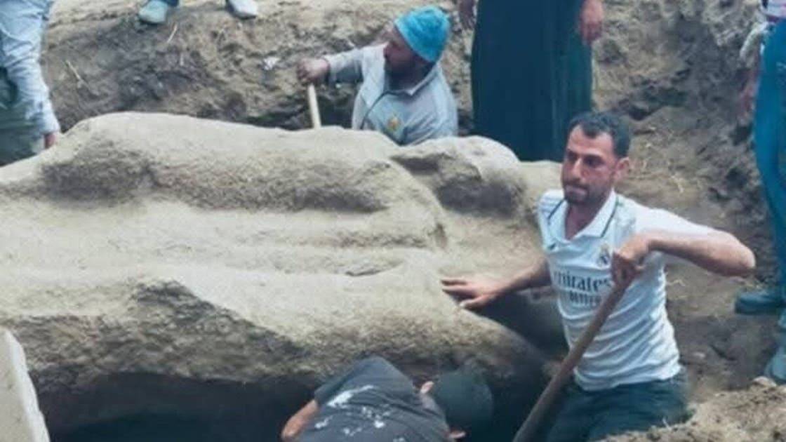 مصر.. اكتشاف تمثال أثري ضخم