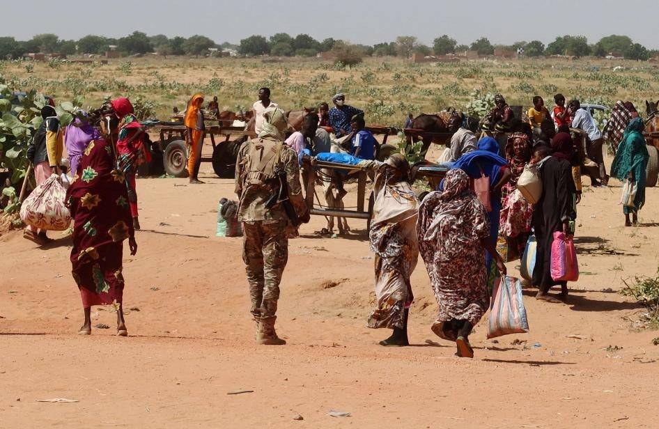 مقتل 6 سودانيين بقصف استهدف مخيمًا للنازحين في دارفور