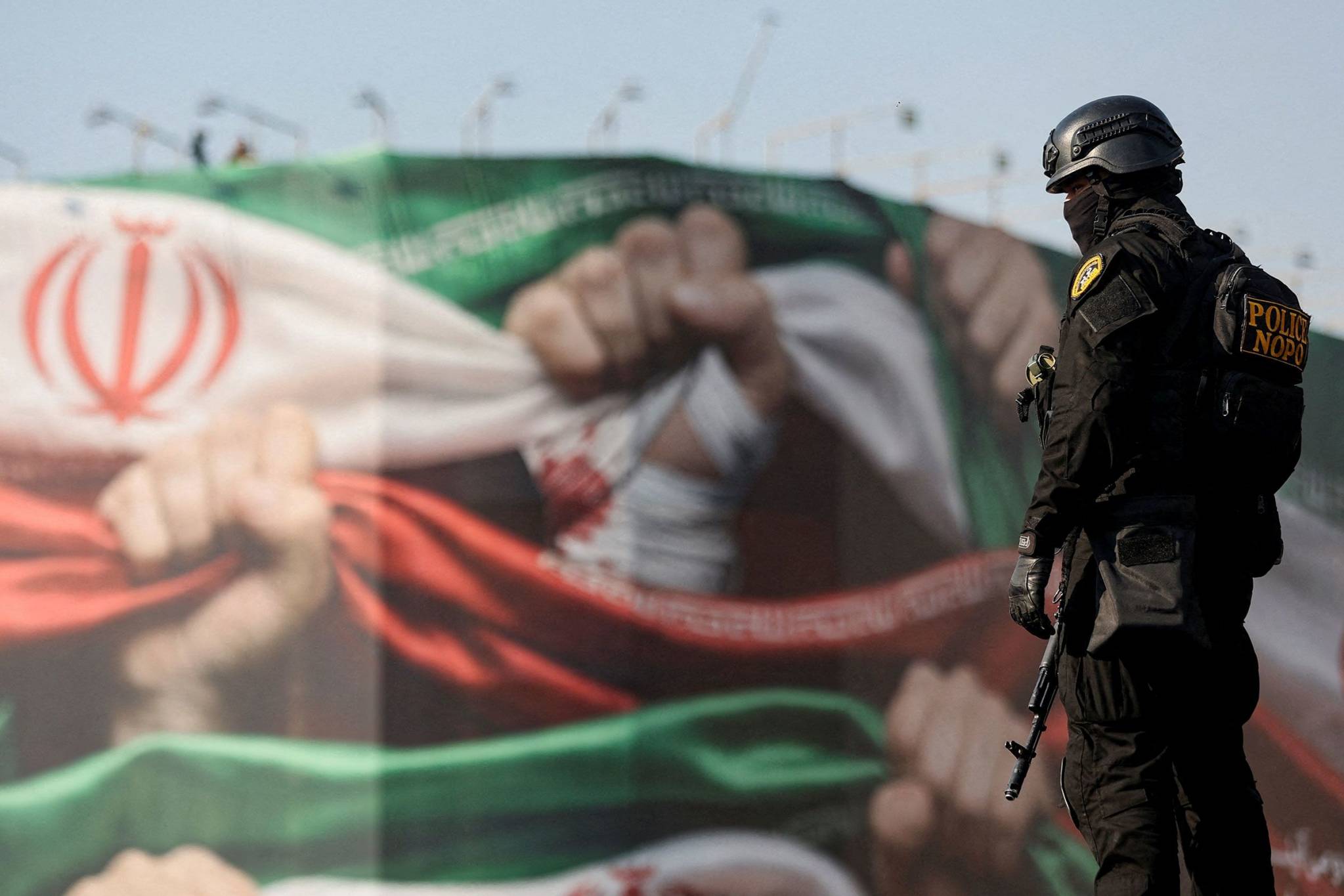 طهران تكشف “وكر تجسس” مزود بإنترنت فضائي