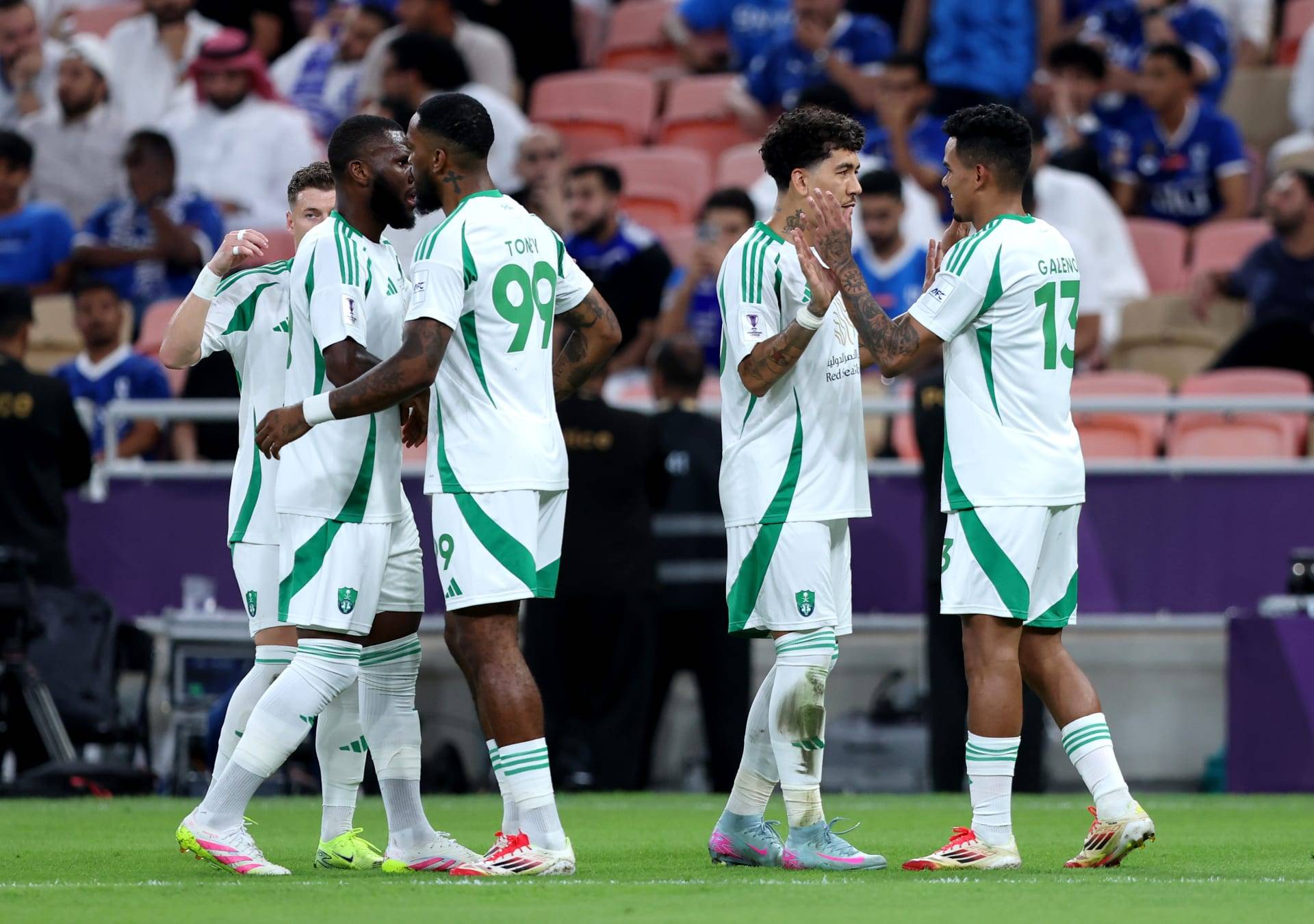 الأهلي السعودي مهدد بعقوبات بعد تتويجه الآسيوي