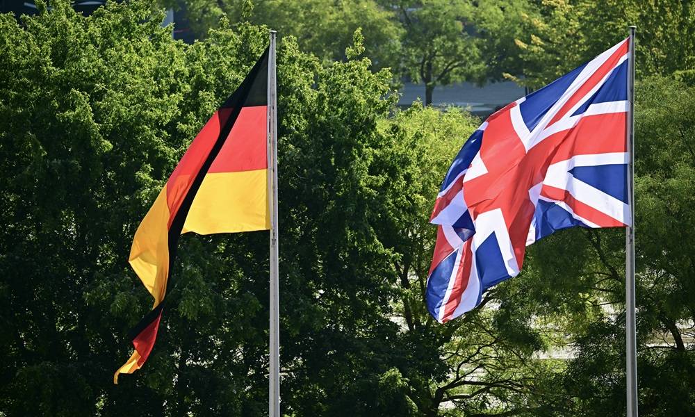 قمة اقتصادية في برلين لإعادة تقارب العلاقات بين ألمانيا وبريطانيا