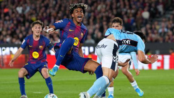 شروط برشلونية صارمة لحماية يامال... فهل يقنن دي لافوينتي مشاركاته؟
