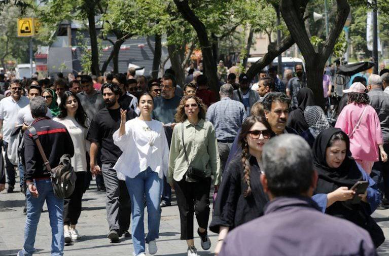 طهران تعود إلى طبيعتها بعد وقف النار