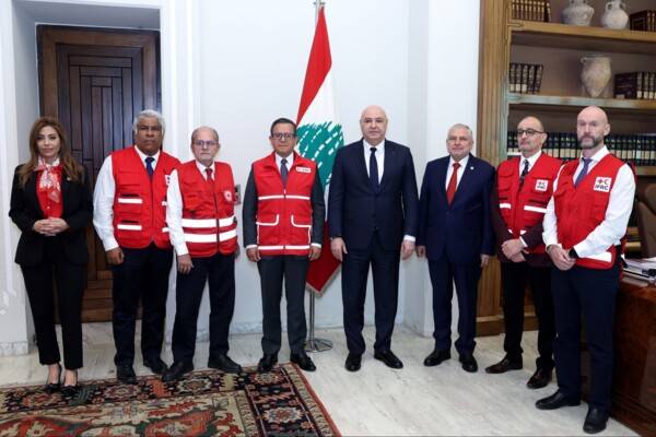 الرئيس عون: وجوب الضغط على "إسرائيل" لوقف استهداف المدنيين والمسعفين