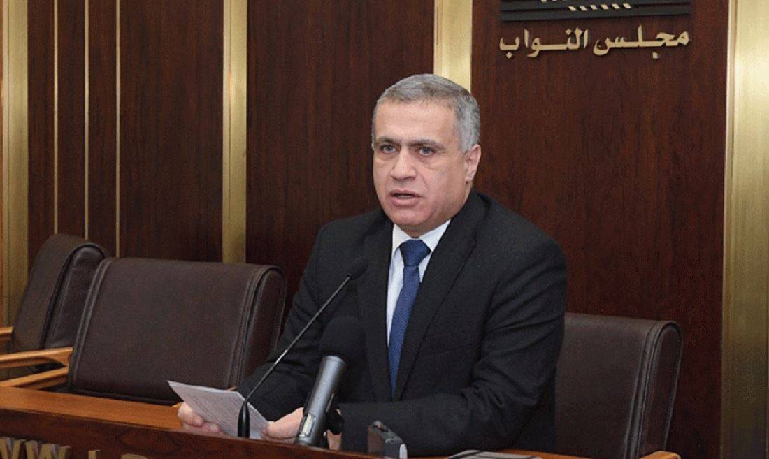 طرابلسي: وزيرة التربية تصر على ثلاث دورات للامتحانات الرسمية