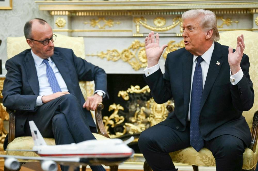 ترامب يهاجم ميرتس: "لا يفقه شيئاً" بشأن إيران