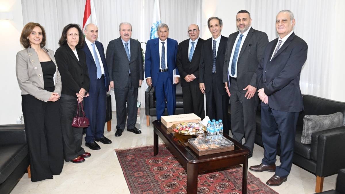 إجتماع بين ادارة الريجي ووزير المالية للبحث في أوضاع زراعة التبغ