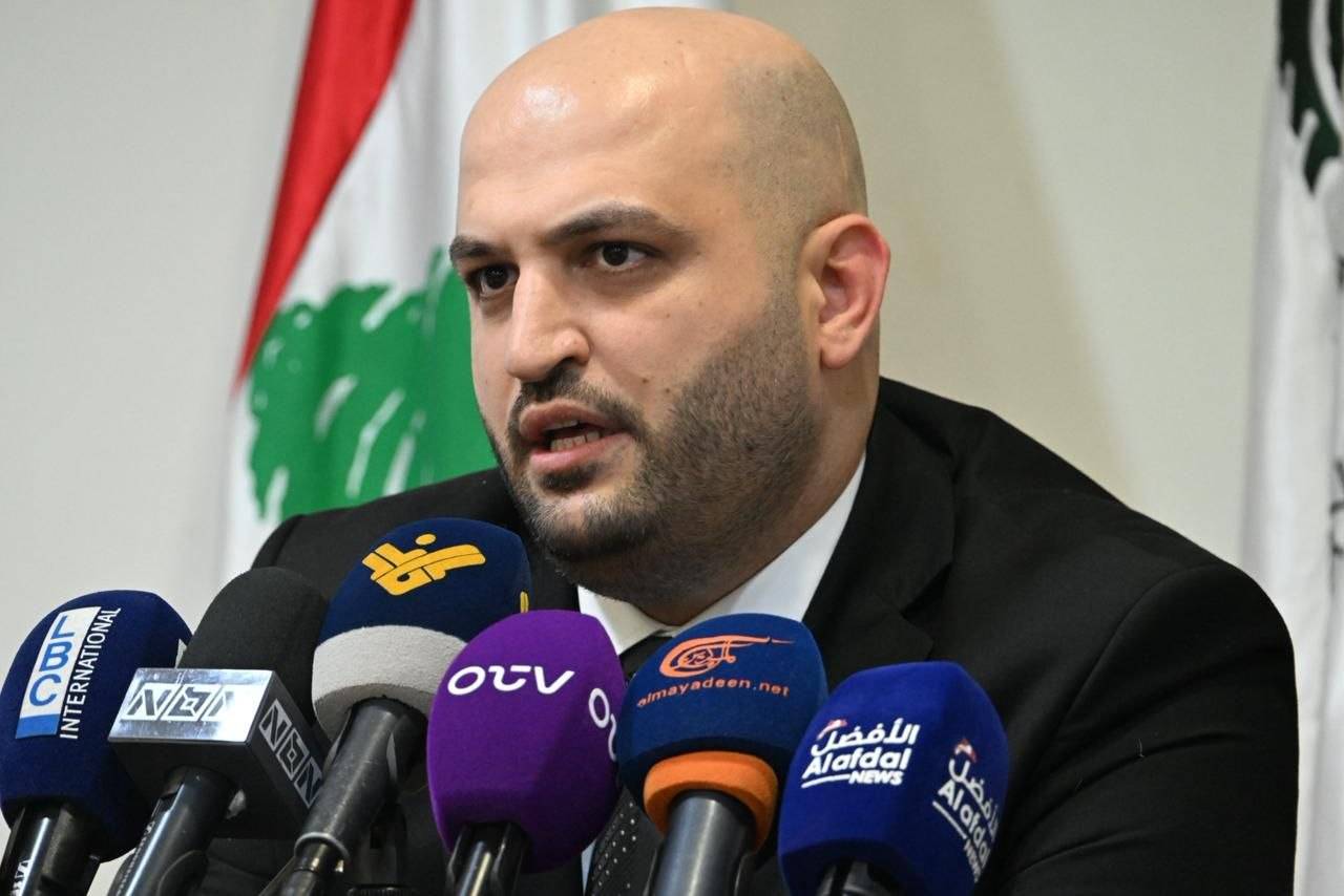 ناصر الدين: الصمت عن استهداف السترات البيضاء طعنة إنسانية