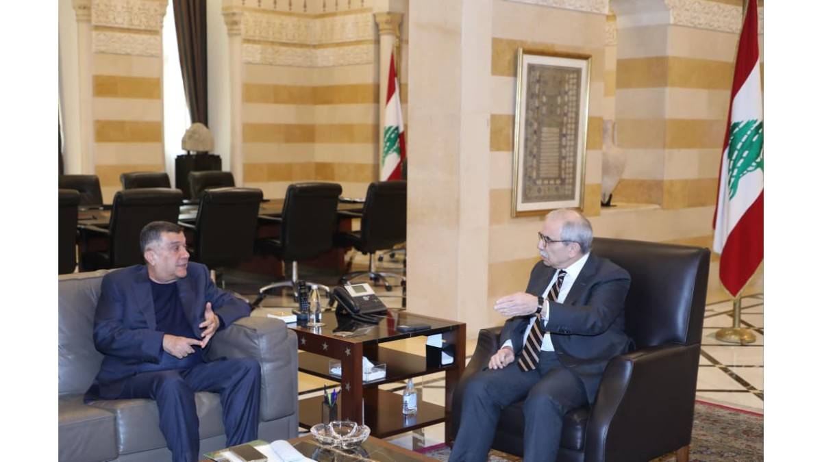 سلام يواكب استعدادات "طيران الشرق الأوسط" لتسيير رحلات الحج