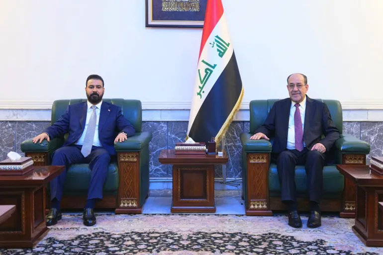 رئيس الوزراء العراقي المكلف يبدأ مشاورات لتشكيل الحكومة