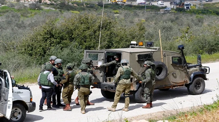 مقتل فلسطيني واعتقالات خلال اقتحامات إسرائيلية بالضفة