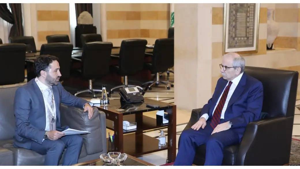 سلام يستقبل المدير العام لمستشفى الحريري