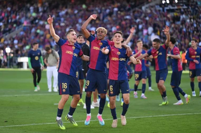 برشلونة أمام فرصة الـ 100 نقطة ولقب تاريخي