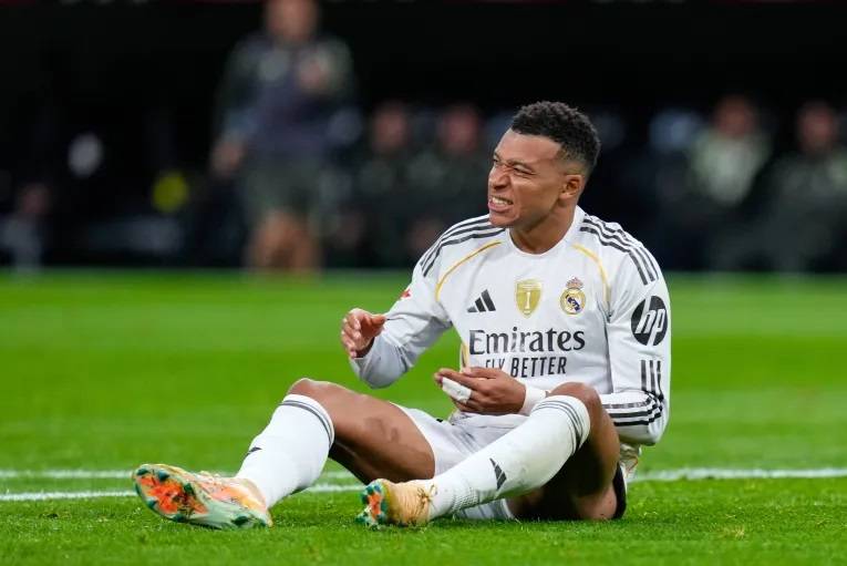 جماهير ريال مدريد غاضبة من تصرفات مبابي