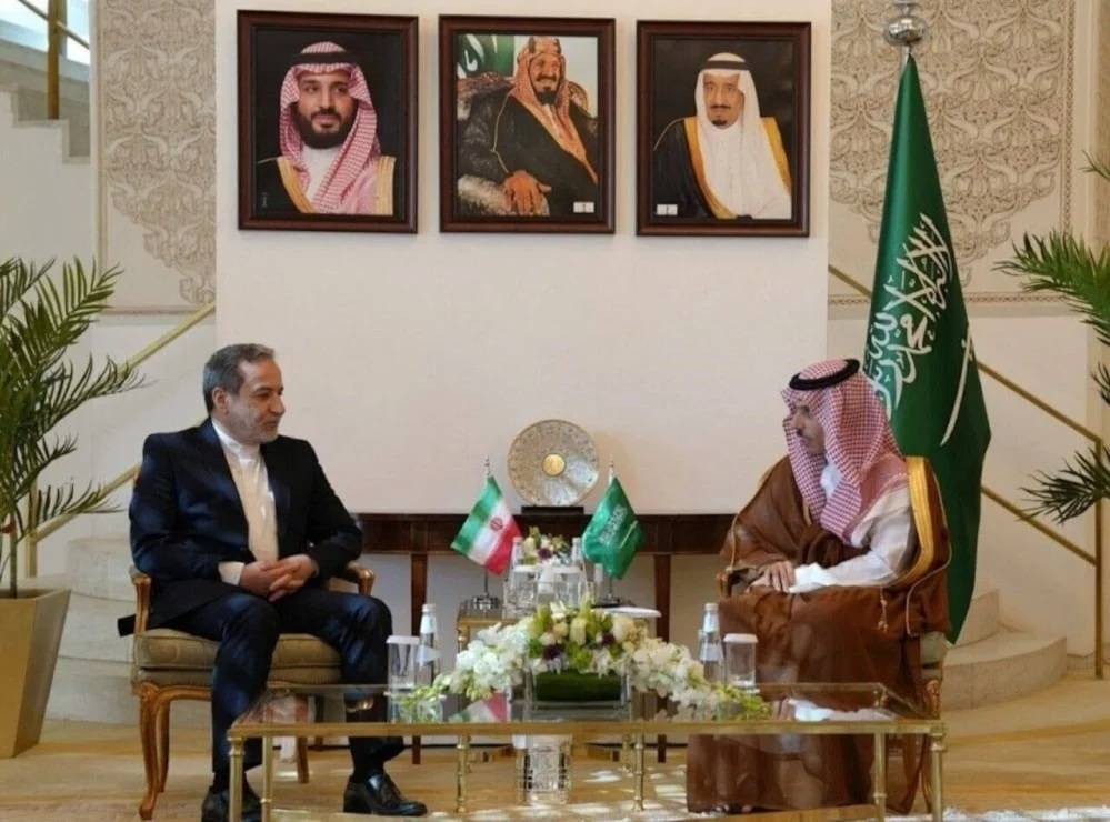 اتصال إيراني-سعودي يؤكد أهمية الدبلوماسية لاحتواء التوترات