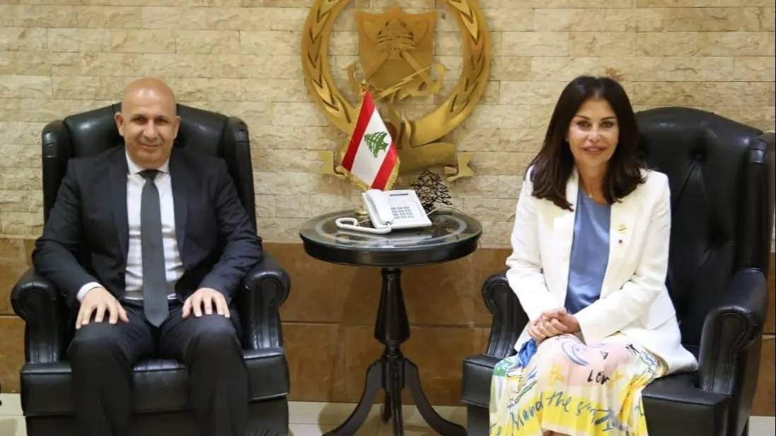 الدفاع المدني يشارك في تأمين الإجراءات اللوجستية لسباق "وان ران" في بيروت