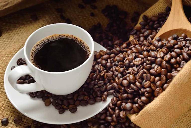 الكافيين وأكسدة الدهون… ما علاقة القهوة بخسارة الوزن؟